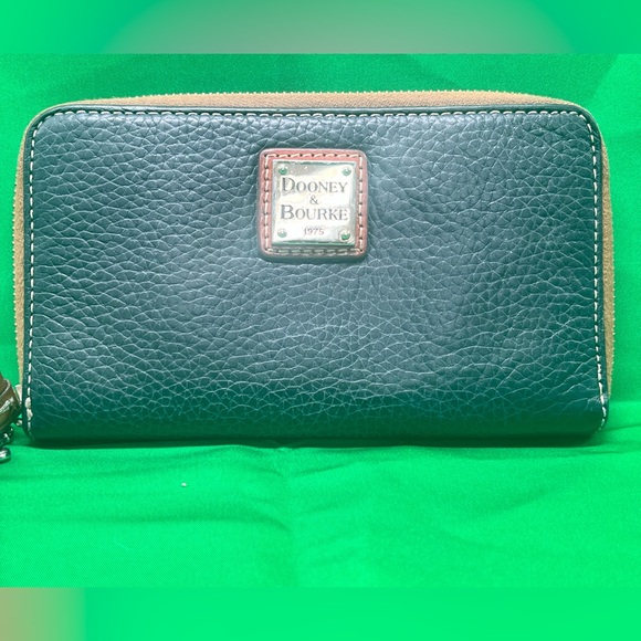 Dooney & Bourke blue pebble leather Wristlet Wallet - Picture 3 of 13